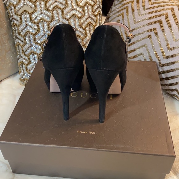 Gucci Size 8 Suede Black Strappy Heels 4 inch - Picture 7 of 9